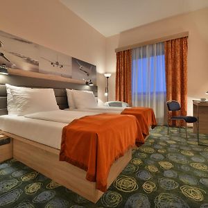 Zimmer mit Queensize-Bett